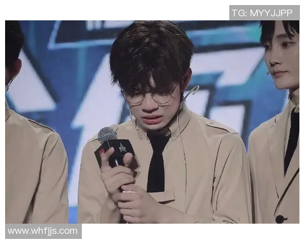 世界杯深夜发文，疑似回应转会传闻